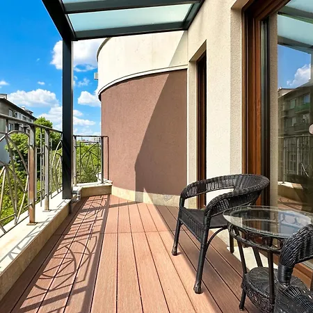 Apartman Bright 2bd With Balcony & Mountain View By Flat Mаnager